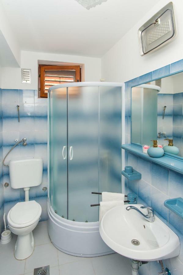 Seaview Apartment Marinov - Bilo, Primošten Exterior foto