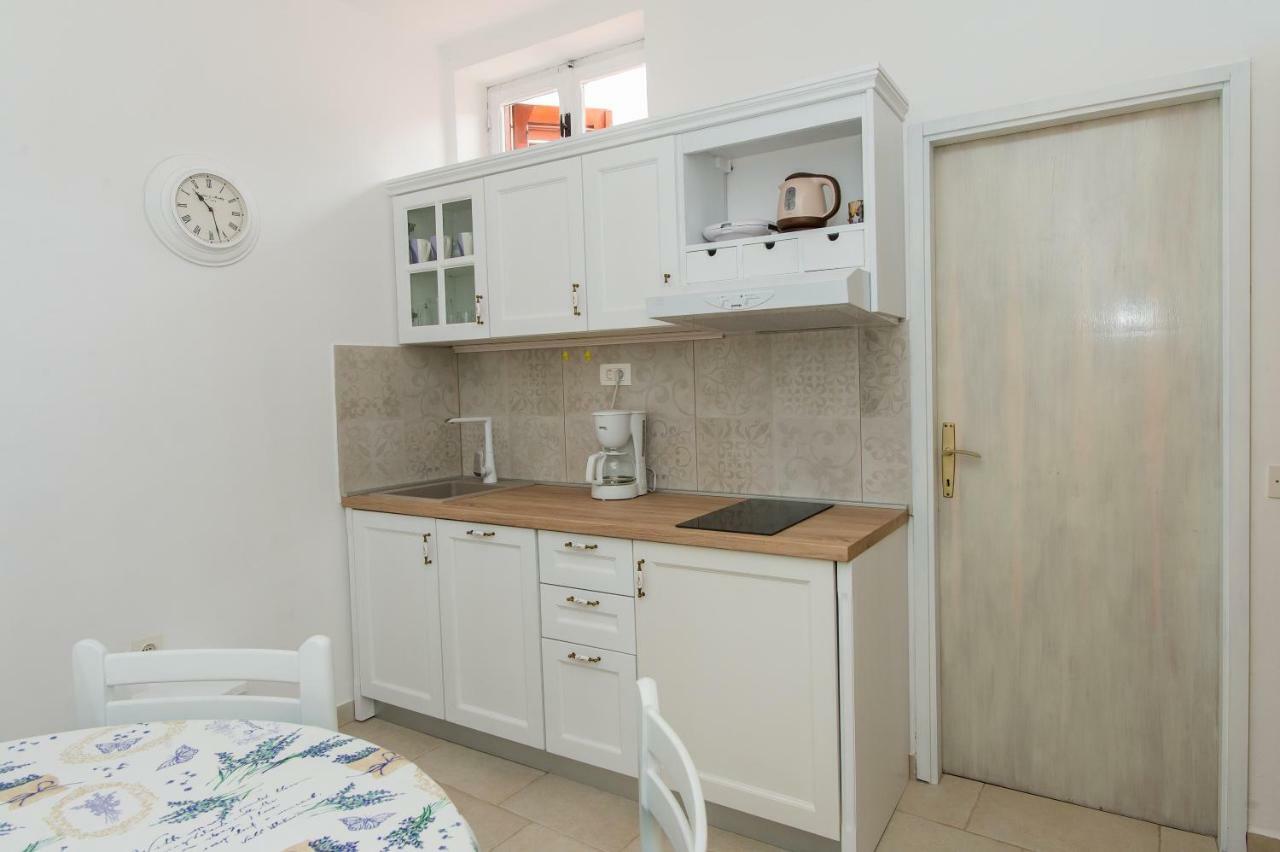 Seaview Apartment Marinov - Bilo, Primošten Exterior foto